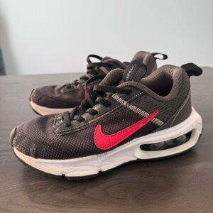 Nike Big‎ Kids Air Max INTRLK Lite Casual Sneakers from Finish Line Size 1,5Y